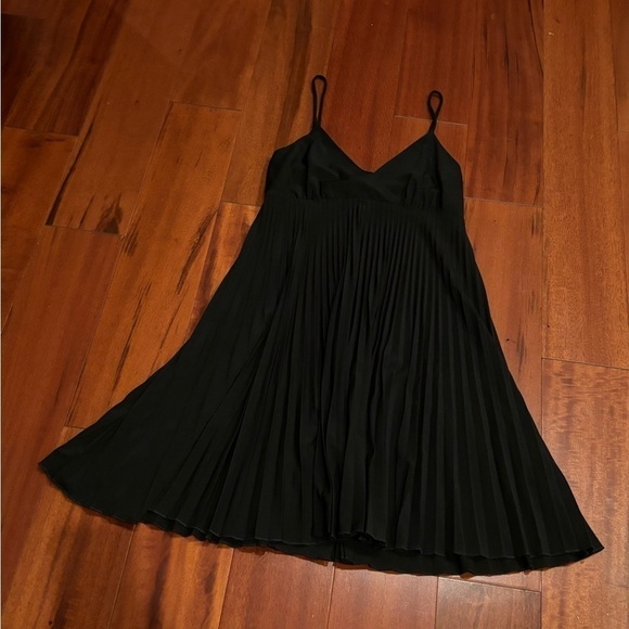 Vintage Y2K Le Chateau Pleated little black dress - Picture 5 of 7